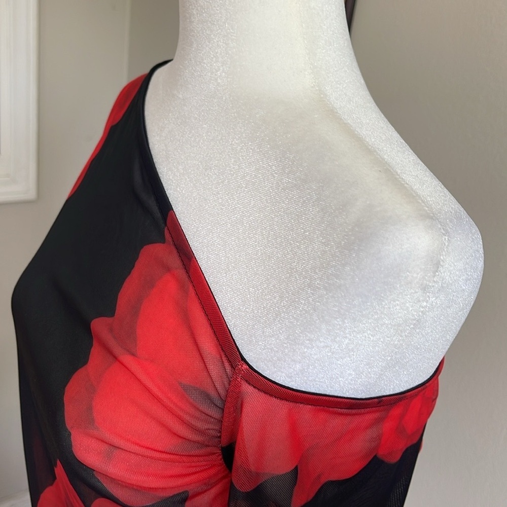 NWT Floral One-Shoulder Mesh Top - Black and Red Size 2X - Picture 5 of 7